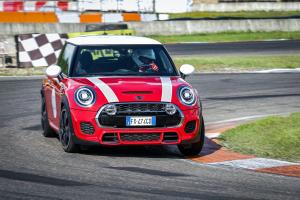 Mini John Cooper Works Challenge Edition 2020 года  (IT)